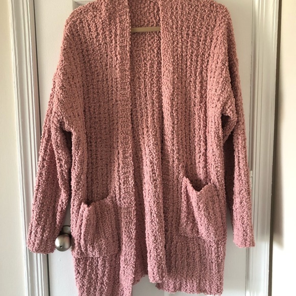 Sweaters - Cozy pink cardigan size L